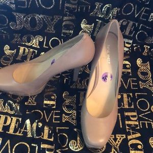 Ninewest heels 👠
